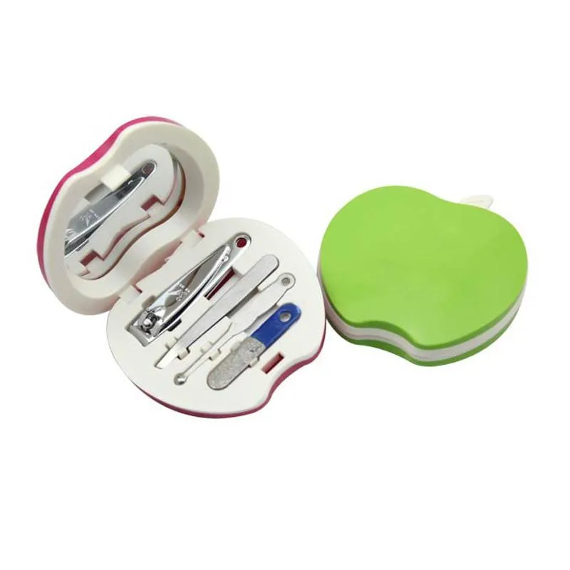 4-Piece Manicure Set In Apple-Shaped Case