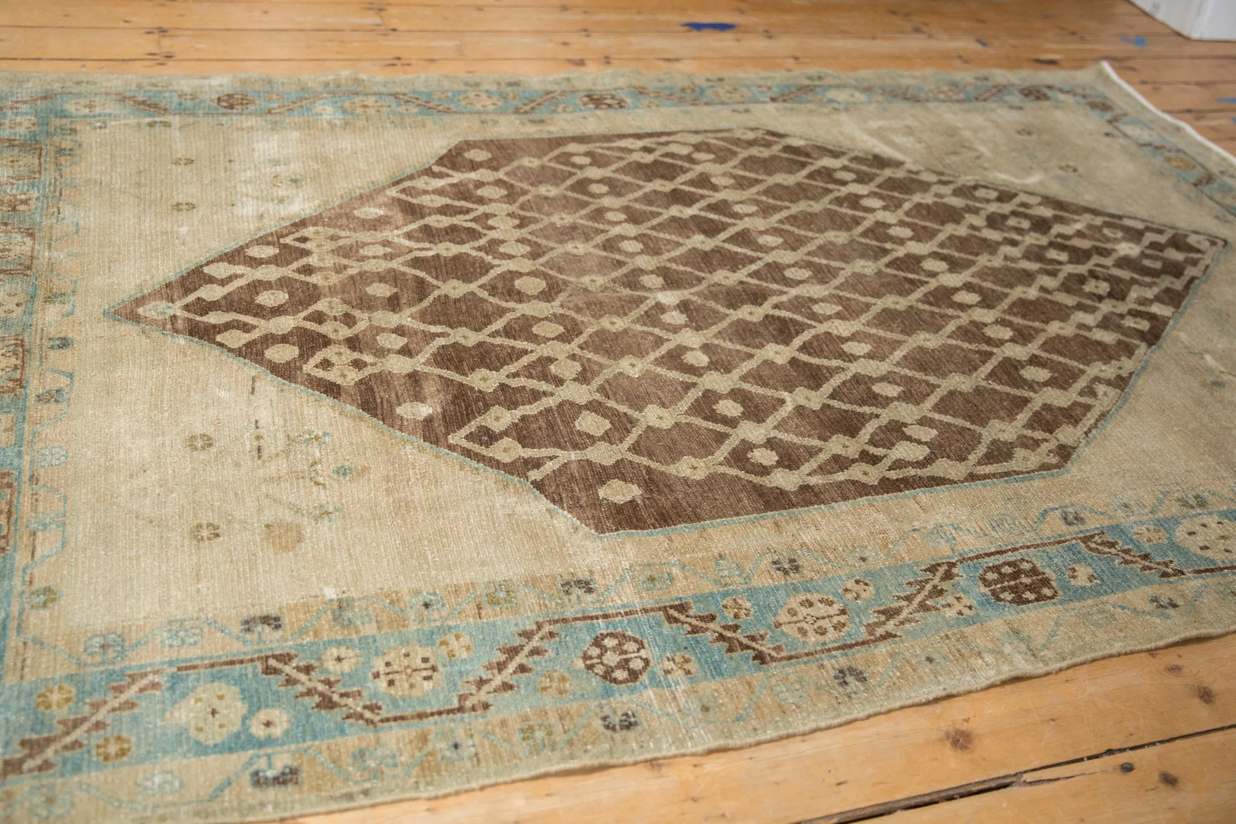 5x7.5 Antique Distressed Hamadan Rug