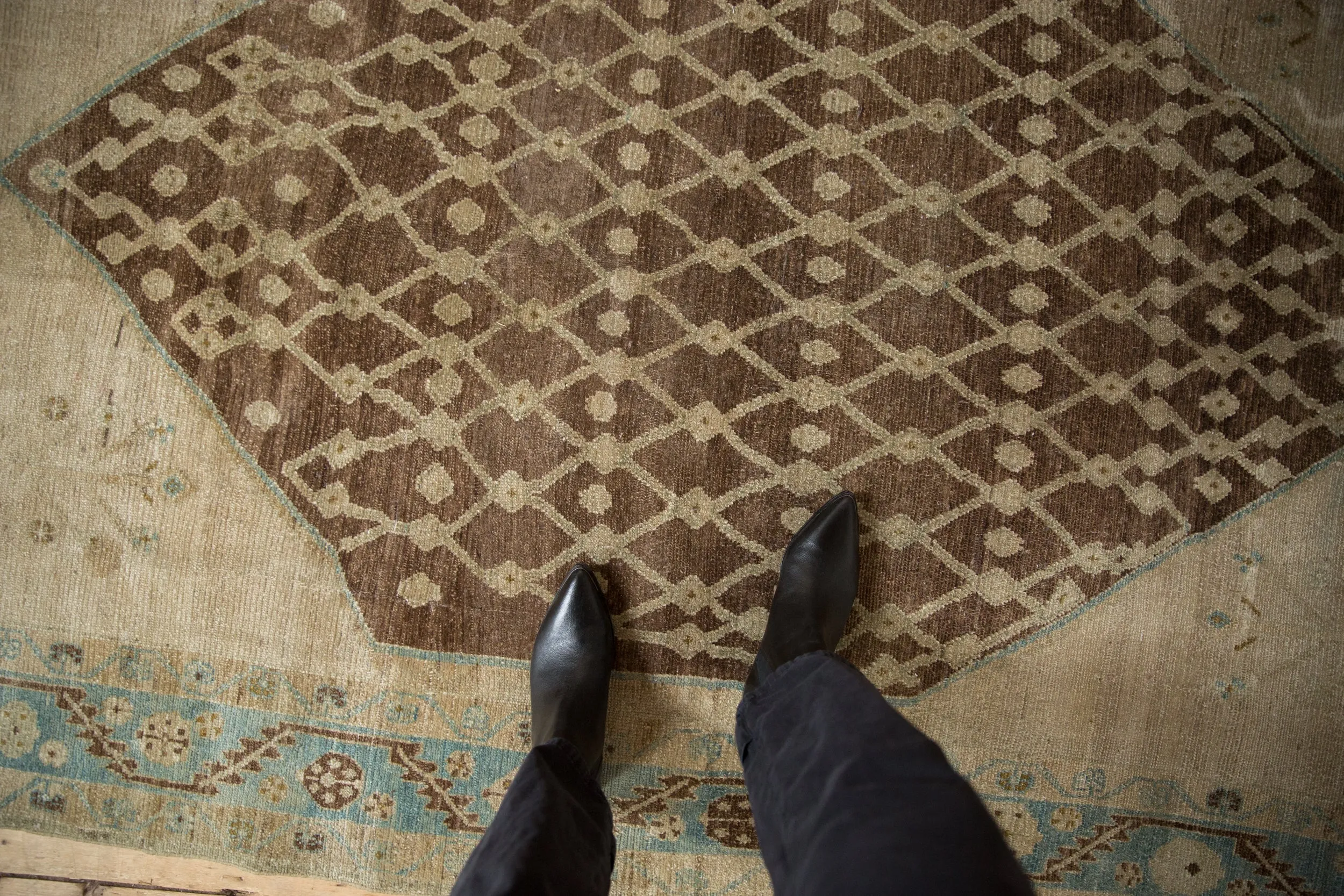 5x7.5 Antique Distressed Hamadan Rug