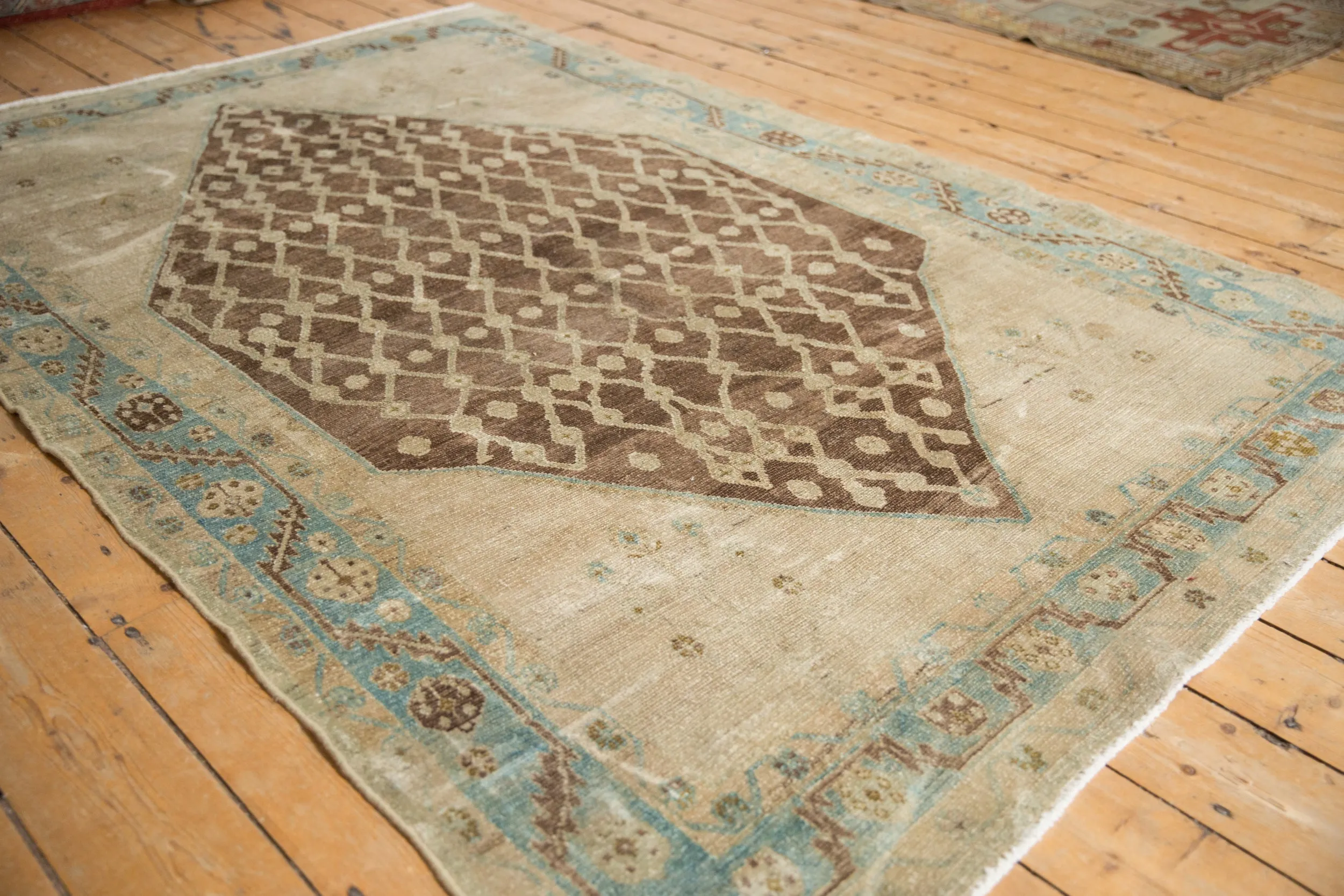 5x7.5 Antique Distressed Hamadan Rug