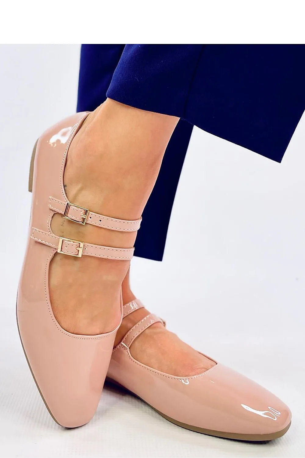 Ballet flats