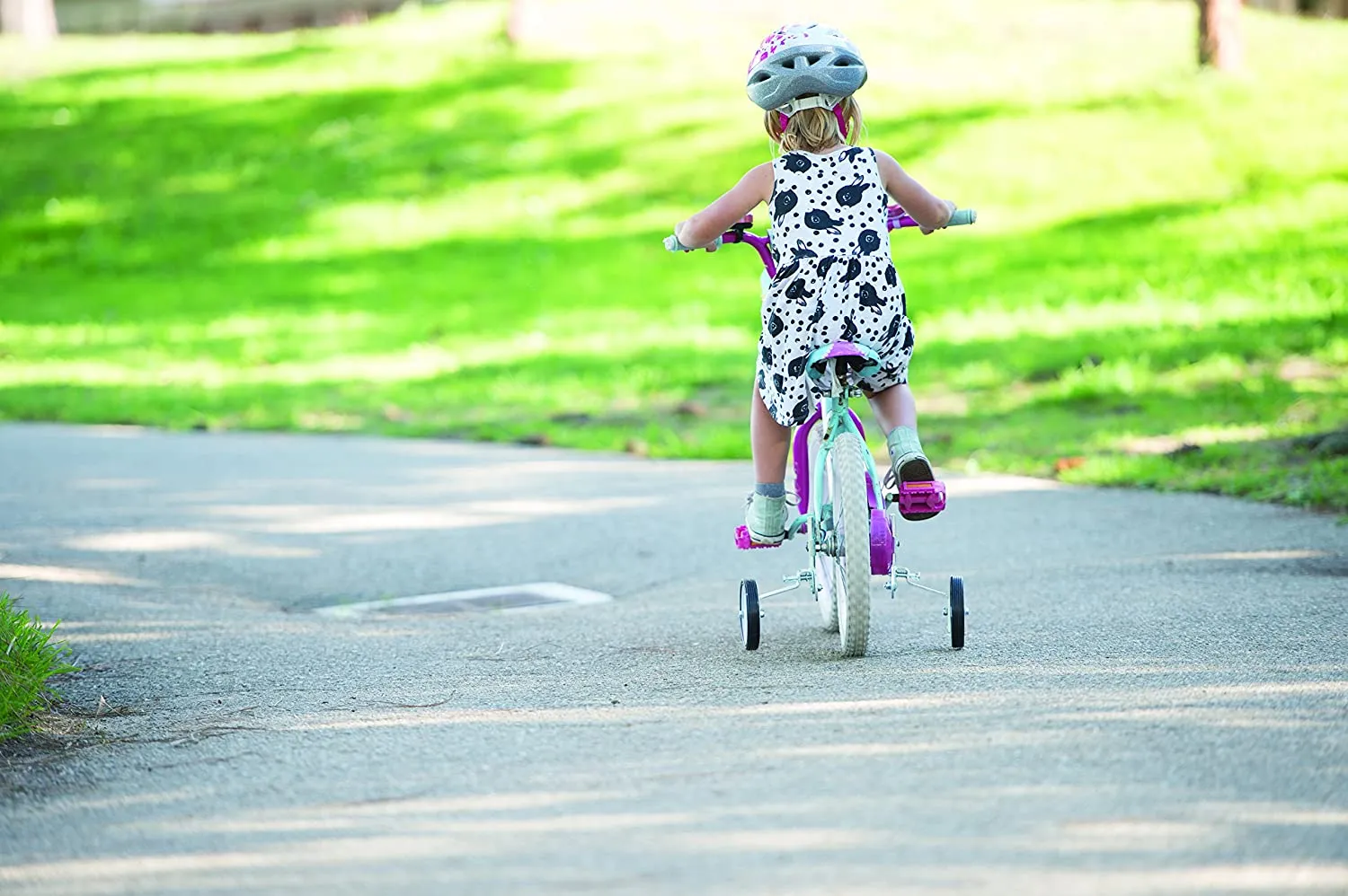 Bell Spotter Trainer Wheels for Bicycle! Wheels flip down when needed, flip up when not in use Best for bikes with 12" to 18" wheels