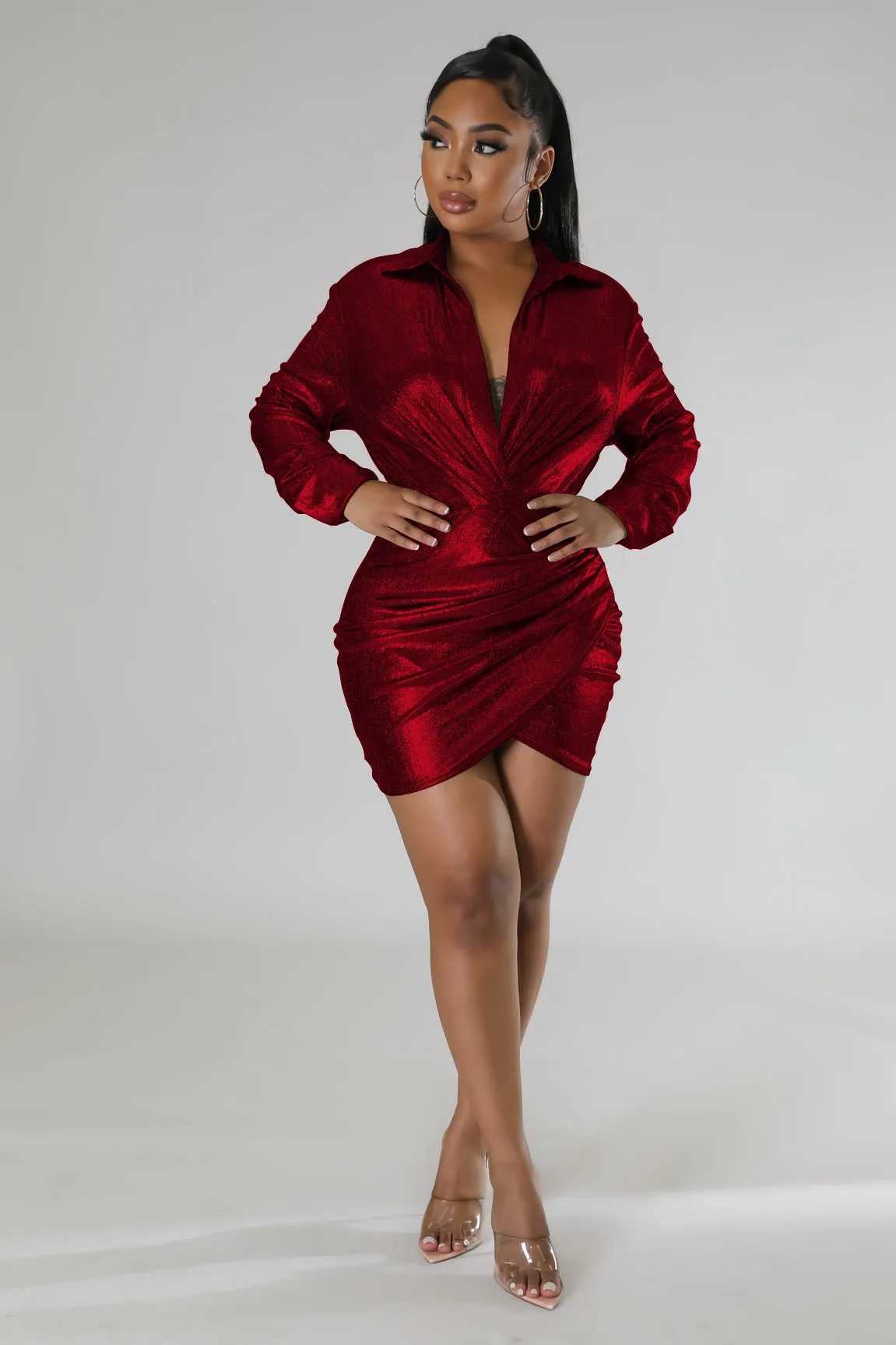Chic and Flirty V-Neck Dress with Effortless Style for Everyday Glam