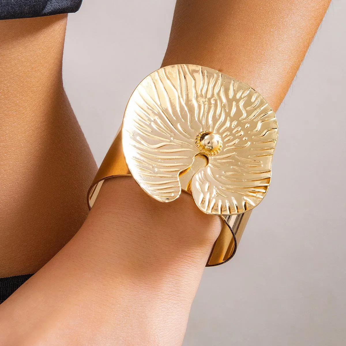 Chic Gold Silver Plated Lotus Leaf Bangle Bracelet