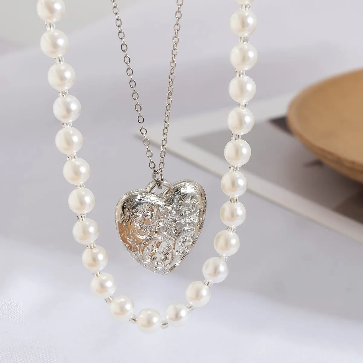 Chic Layered Floral Heart Pendant Pearl Chain Necklace Set