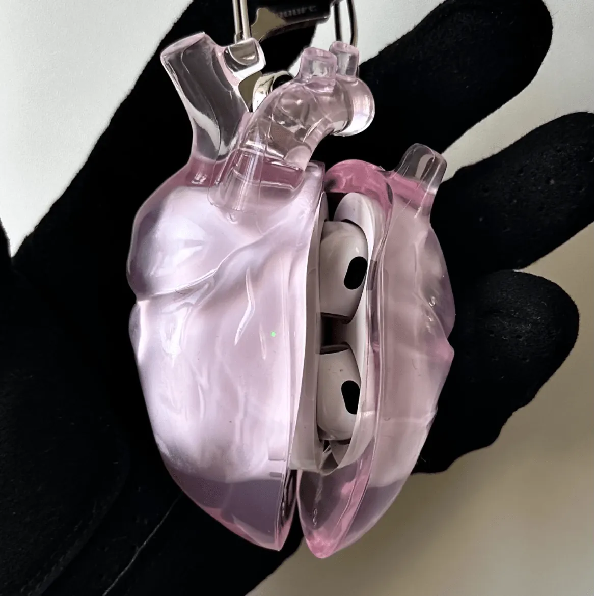 Chic Transparent Heart Liquid Silicone AirPods Earphone Case
