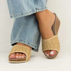 Daylis Beige Sandal