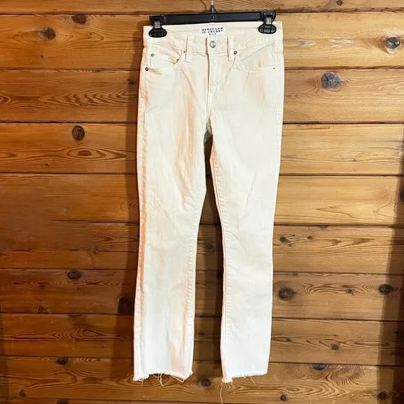 DEREK LAM 10 CROSBY Jane Flip-Flop Flare Jeans 23