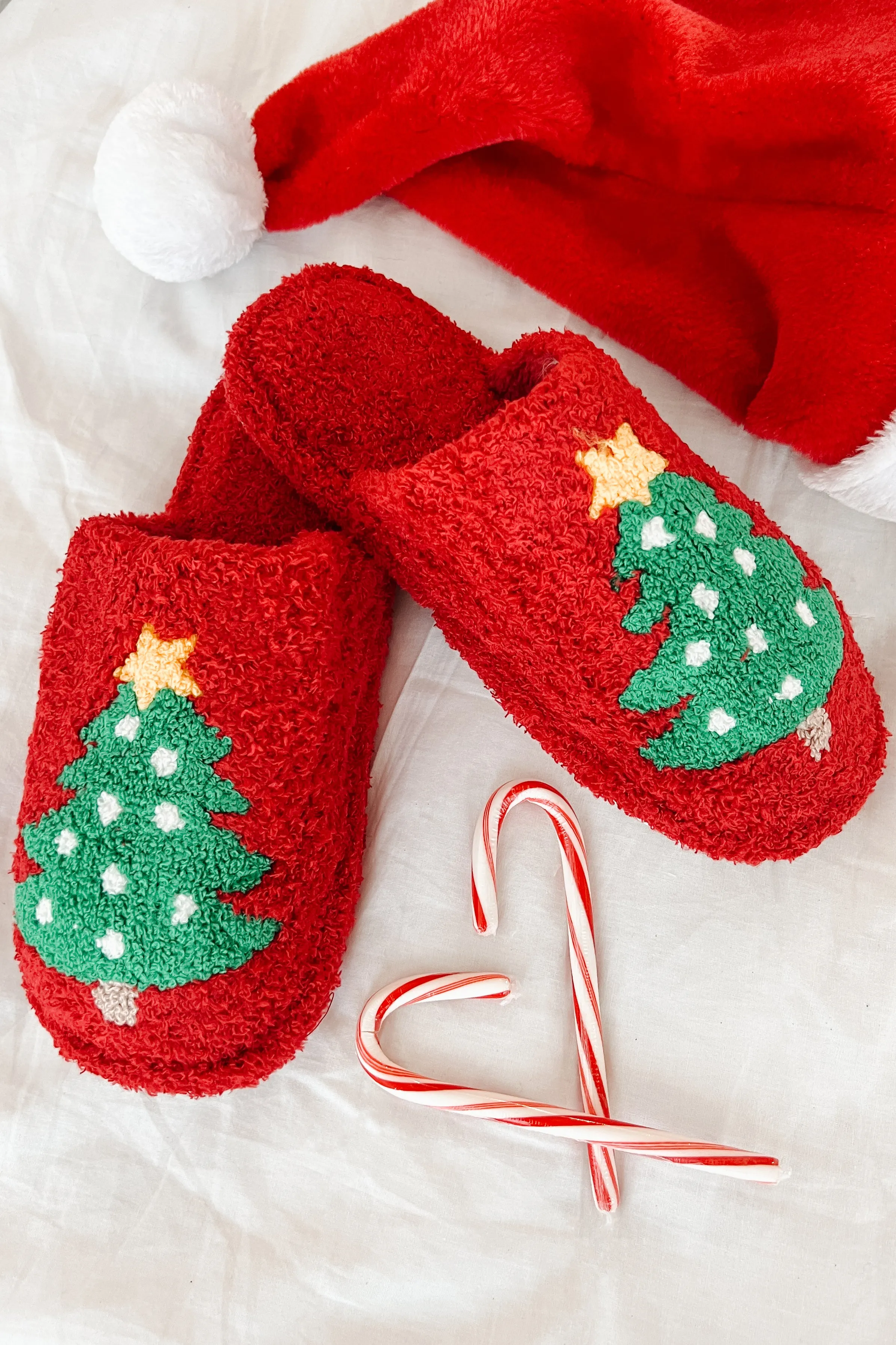 Doing Just Pine Fuzzy Christmas Tree Slippers (Red)