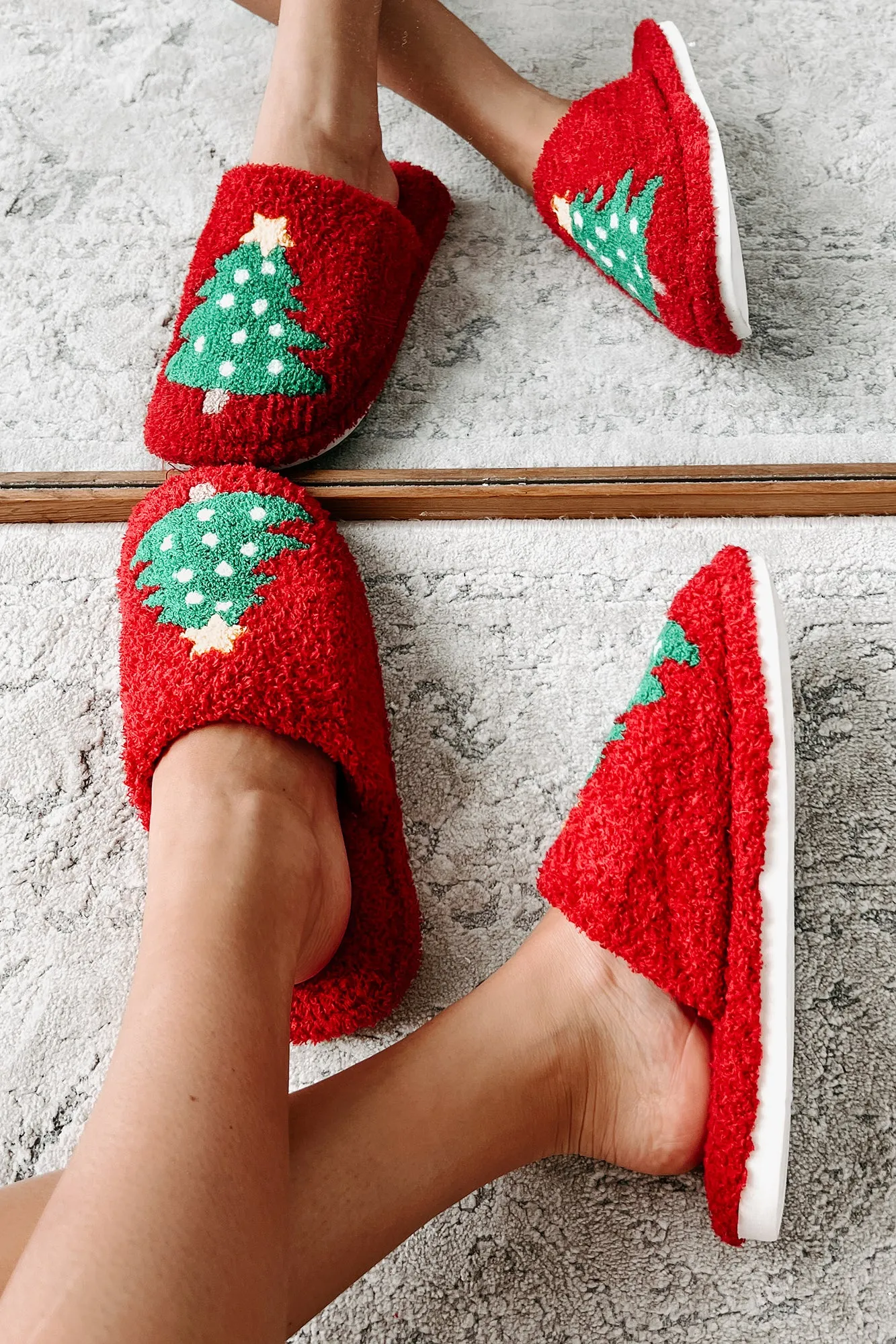 Doing Just Pine Fuzzy Christmas Tree Slippers (Red)