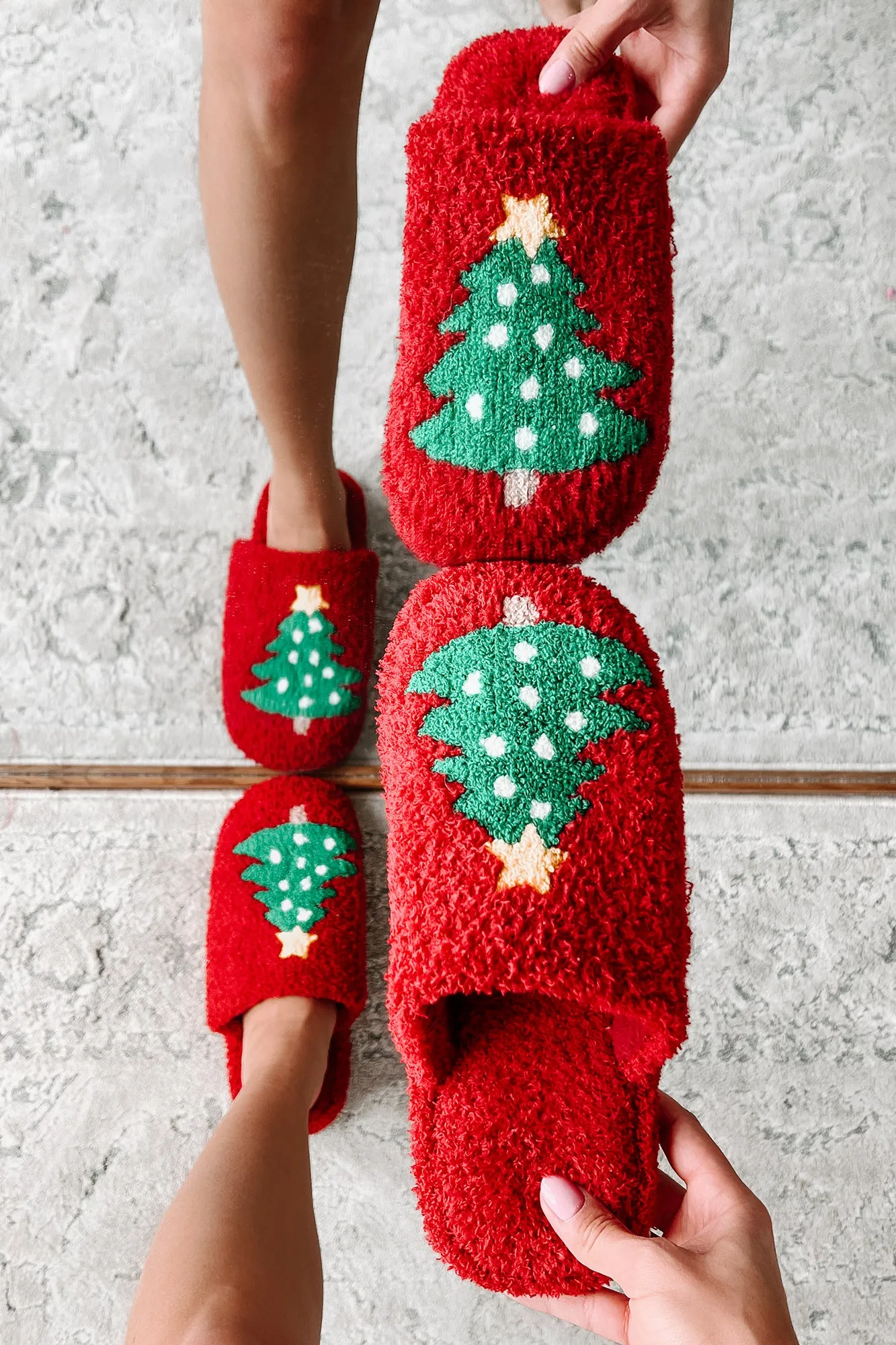 Doing Just Pine Fuzzy Christmas Tree Slippers (Red)