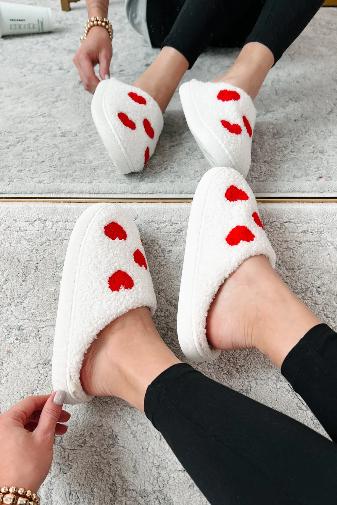 Dream Kind Of Love Fuzzy Heart Slippers (Ivory)