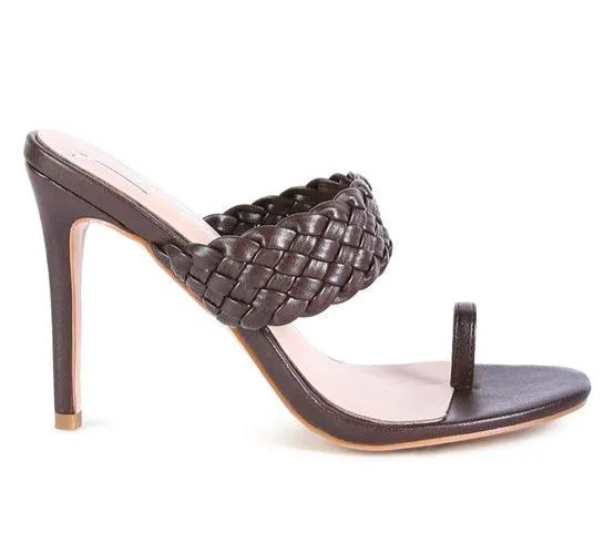 HIGH PERKS WOVEN STRAP TOE RING SANDALS