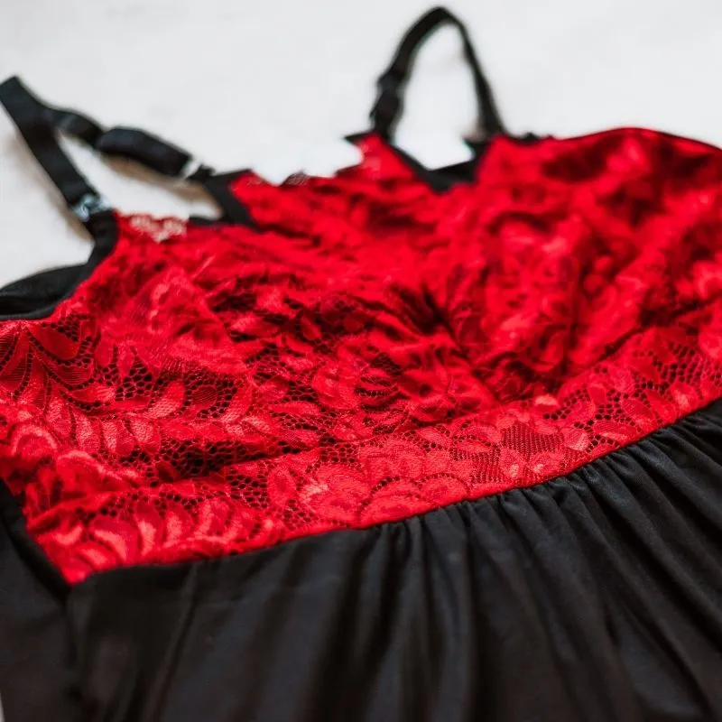 Lace Nursing Maternity Dress / Stretchy Breastfeeding Comfort