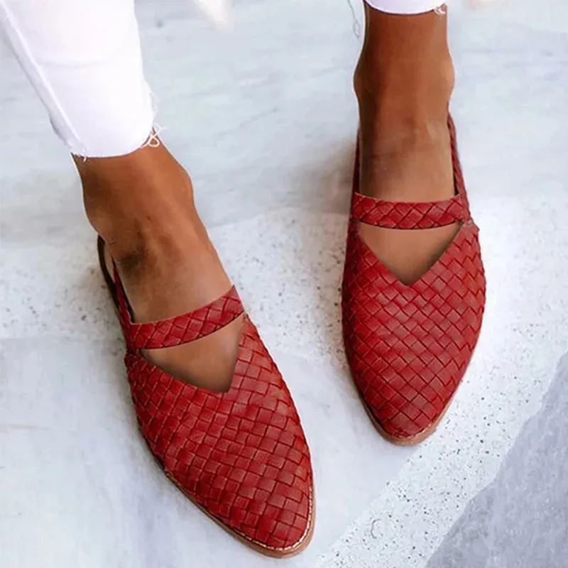 MARINA LUCENDA POINTED FLATS