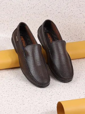 Metro Men Textured Leather Loafers