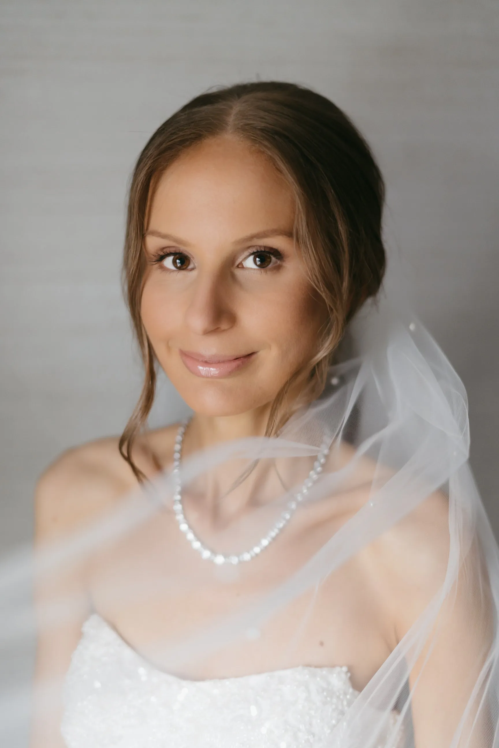 Ponytail Wedding Veil Hair Tie with Scattered Pearls