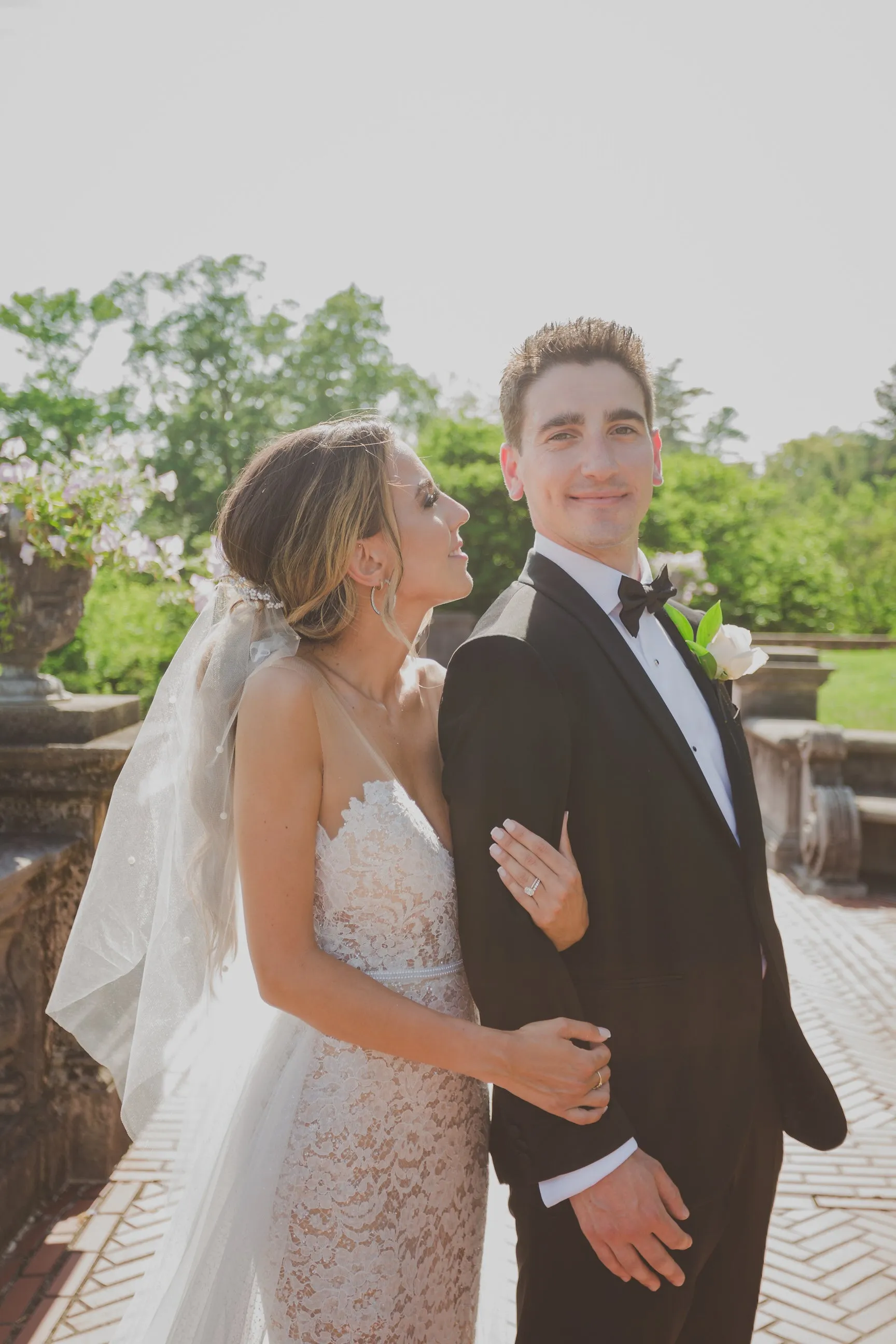 Ponytail Wedding Veil Hair Tie with Scattered Pearls