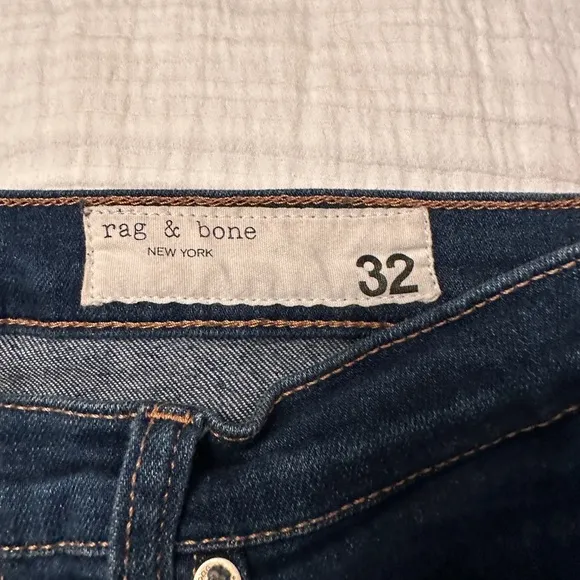 Rag &amp; Bone High Rise Ankle Skinny - Size 32