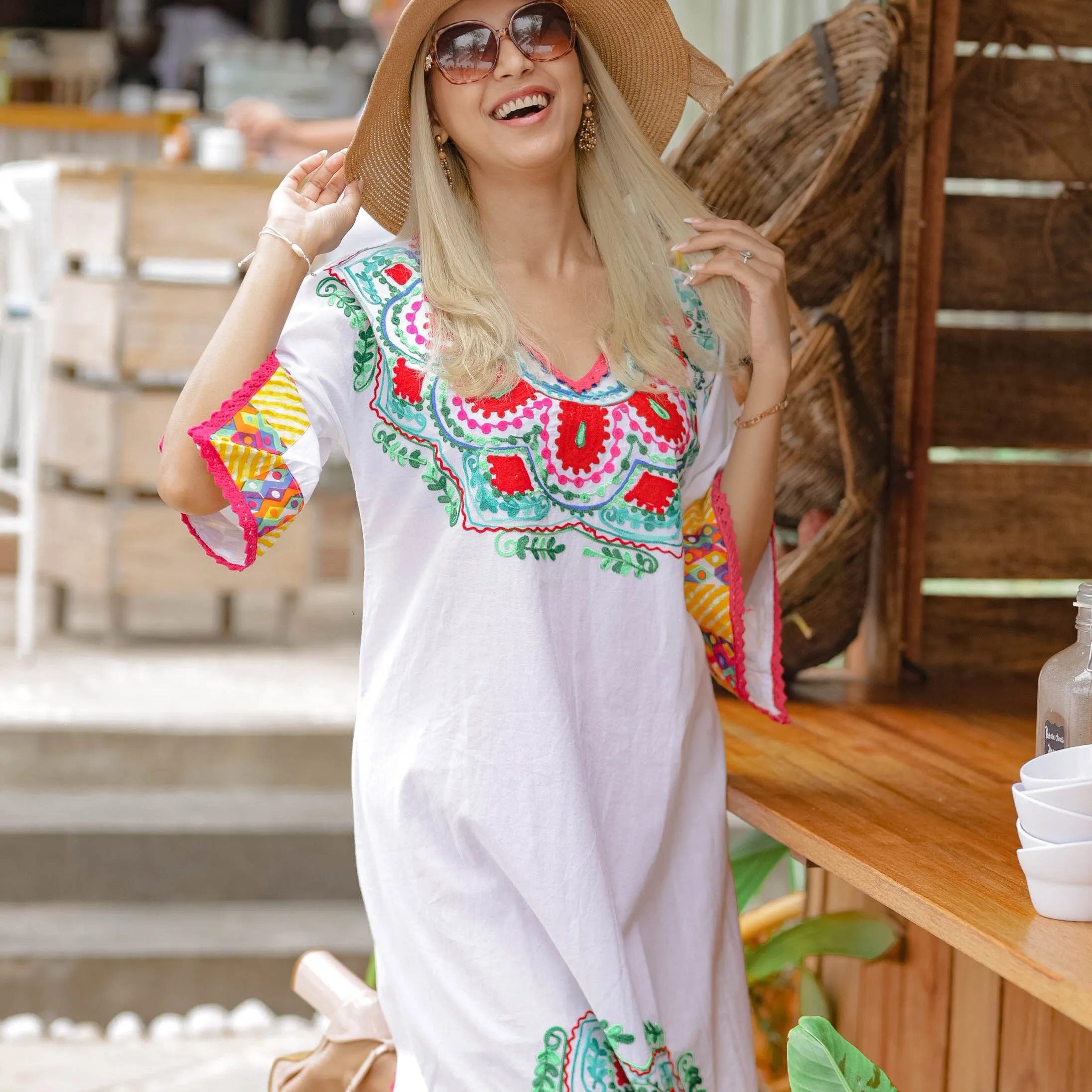 Serenity Seeker White Floral Kaftan: Embrace Tranquility in Effortless Style