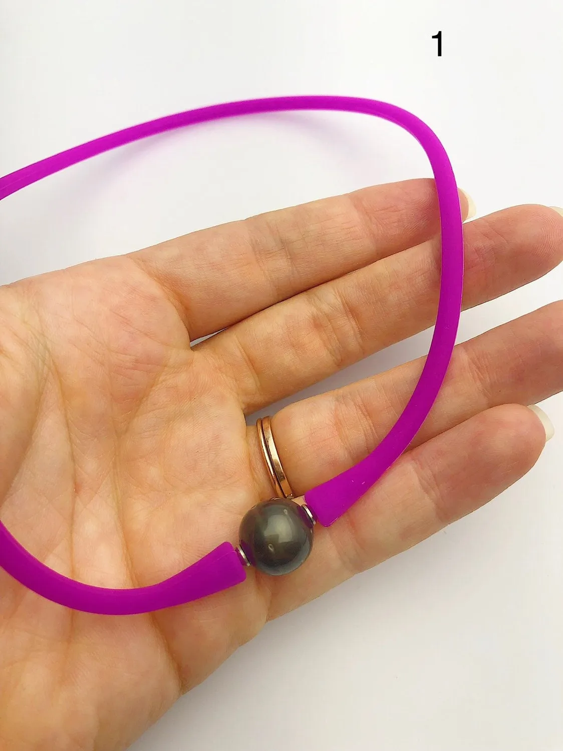Stretchy Tahitian or Edison Pearl Silicone Necklaces (#781 No. 1-3)