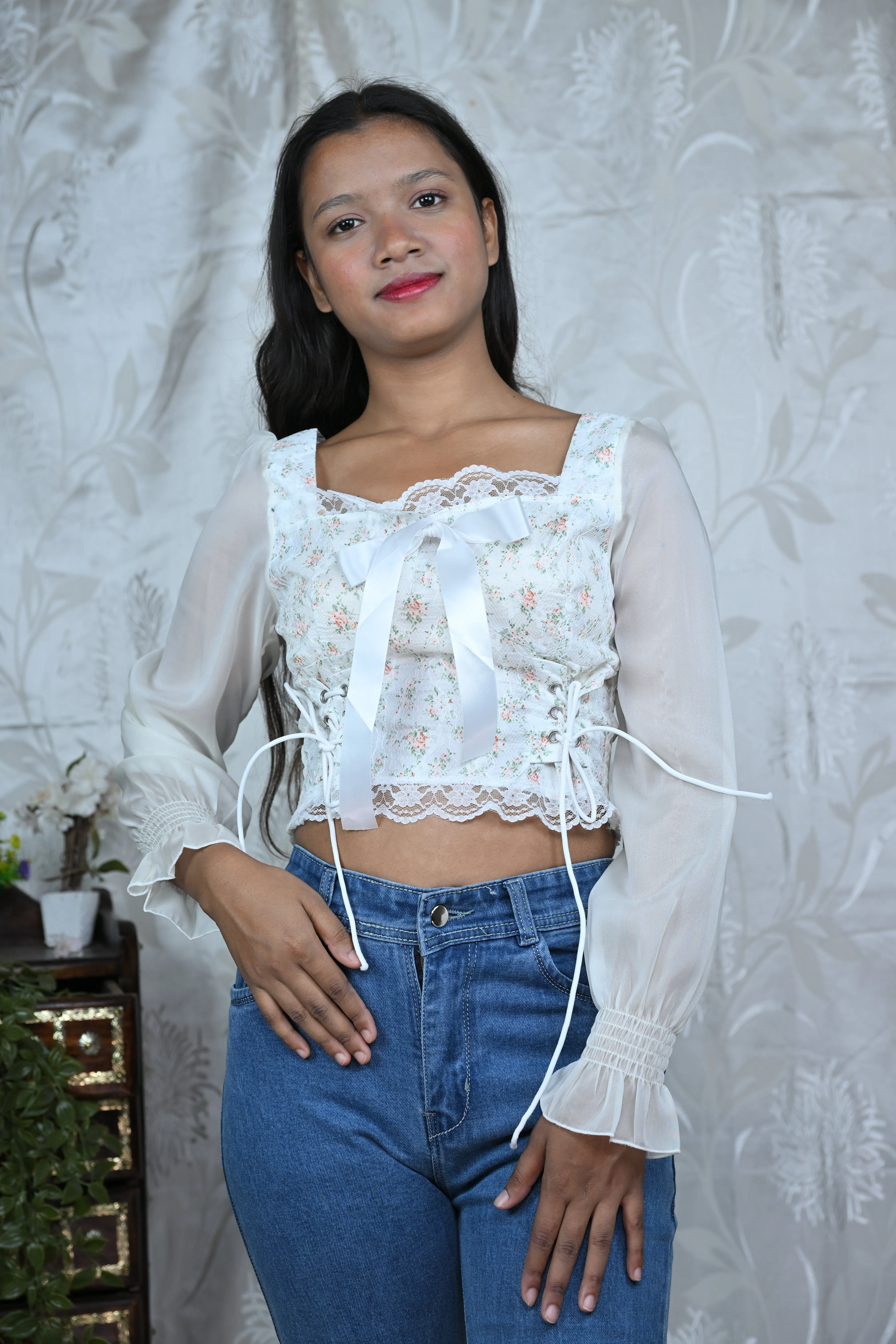 Women’s Vintage-Inspired Floral Lace-Up Sheer Sleeve Crop Top